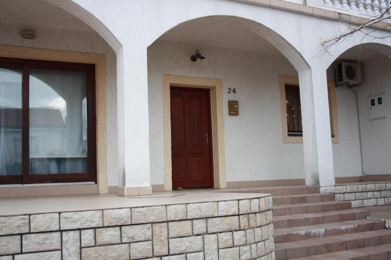 Apartment Kati Crikvenica Exterior photo